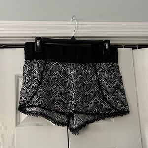 No Boundaries Monochrome Geometric Shorts